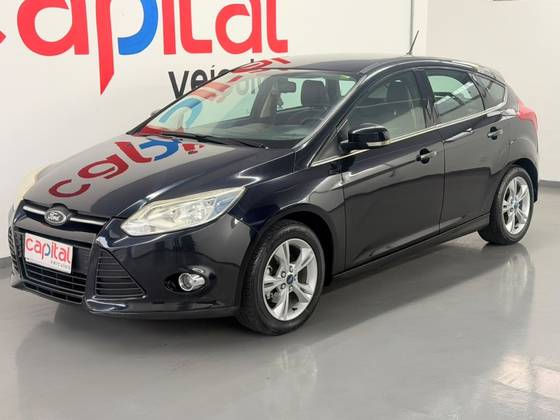 FORD FOCUS 1.6 S 16V FLEX 4P MANUAL FORD FOCUS 1.6 S 16V FLEX 4P MANUAL